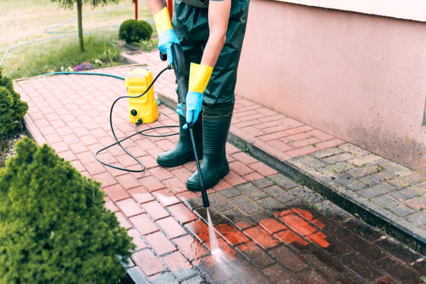 Why Choose Our Certified Pressure Washing Experts for Your Project Needs in Lamont, MI?
